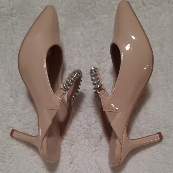 Jessica Carlyle Nude Heels with Rhinestone Strap - Picture 4 of 10